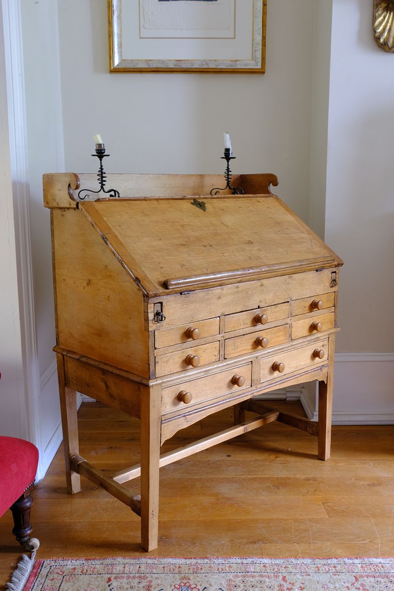 Early 19th Century Georgian Pine Fall-Front Writing Bureau Desk, c.1820–1840